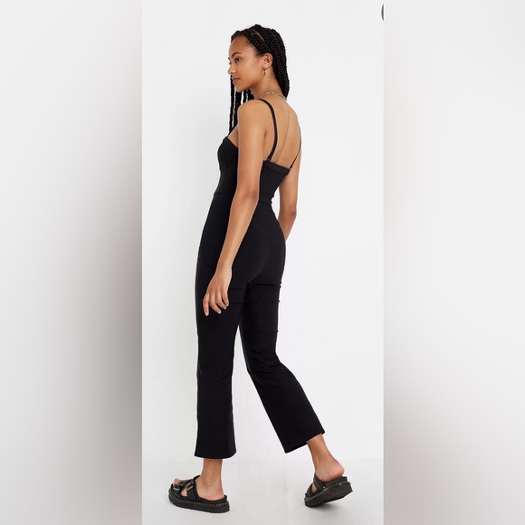 NWT Urban Outfitters Black Structured Jumpsuit with Removable Straps - Picture 2 of 13